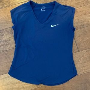 Nike Core Tennis Multi sport v-neck dry fit top